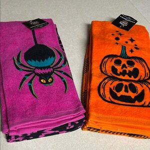 Halloween Kitchen Towels Set Pink and Orange 4 towels/ 2 sets NWT.